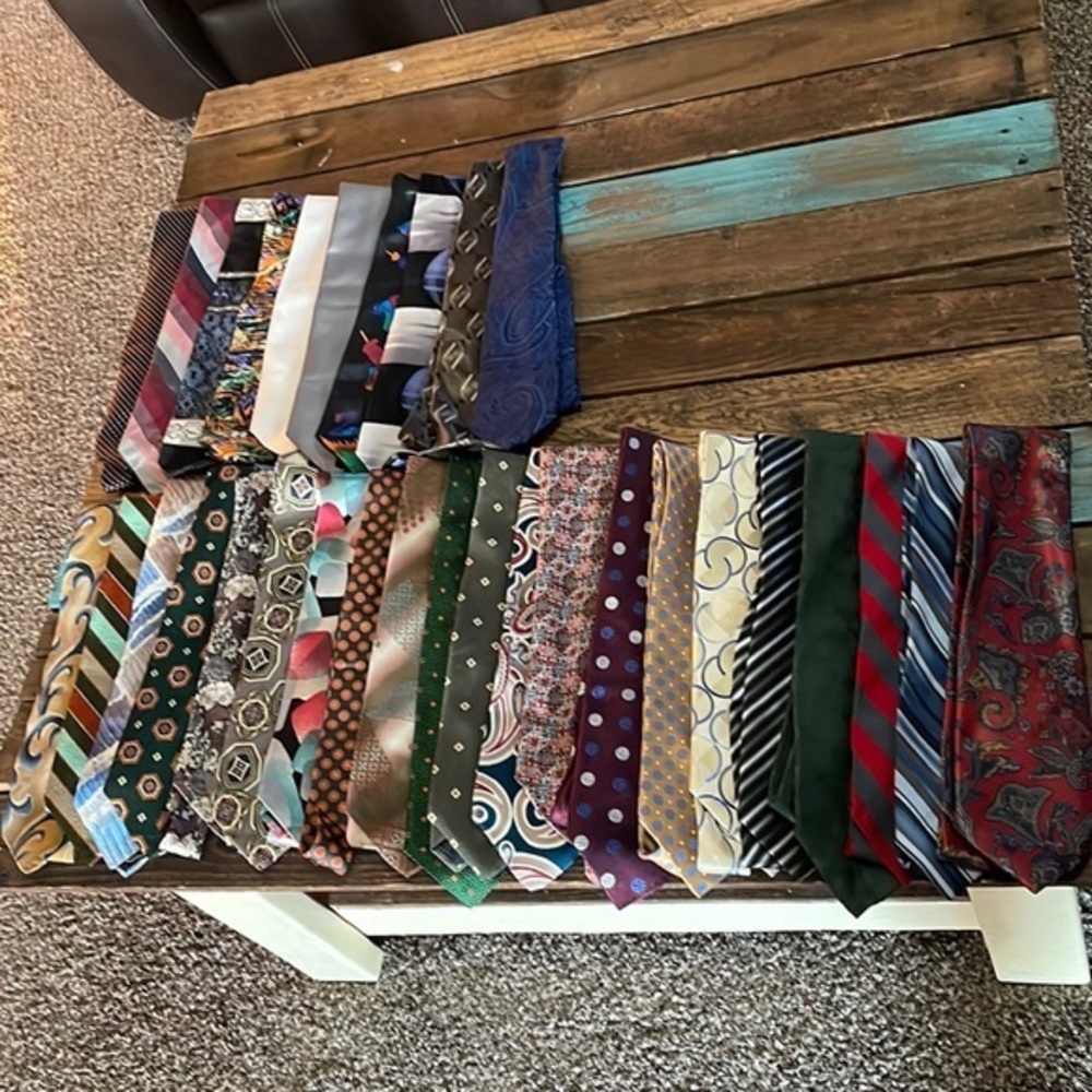 Mens Neck Tie Bundle 31 Ties